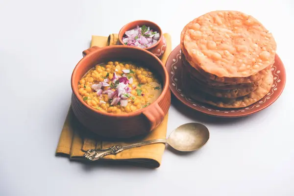 Dal Pakwan Autêntico Pequeno Almoço Sindhi Uma Combinação Puris Maida — Fotografia de Stock