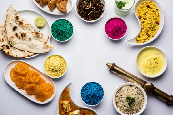 Happy Holy Concept Met Indiase Diverse Lunchgerechten Zoals Kip Paneer — Stockfoto