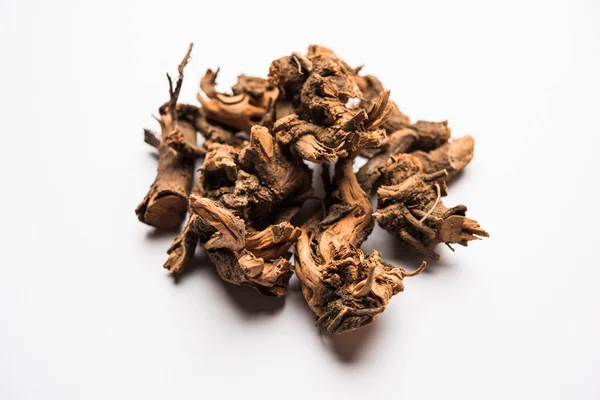 Radici Ayurvediche Chitrak Sheetraj Conosciute Anche Come Plumbago Zeylanica — Foto Stock