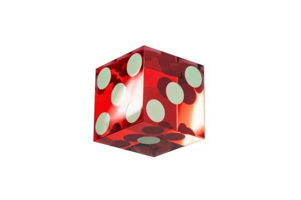 Een Dobbelsteen Rood Glas Met Scherpe Randen Een Lichte Vlam — Stockfoto