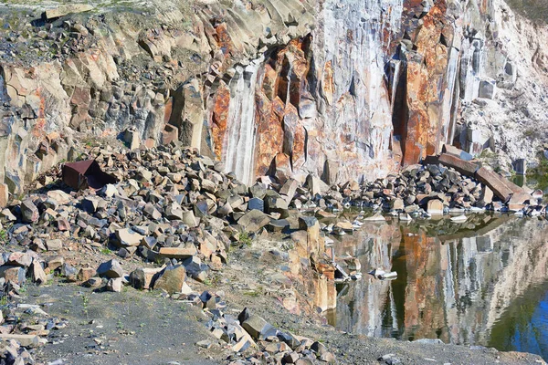 Basalt Quarry Lake — Stock Photo, Image