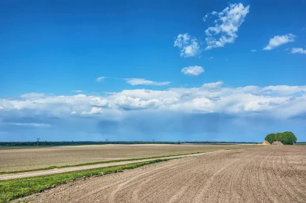 Rural Landscape Plowed Field Thunderclouds Them — Stock Photo, Image