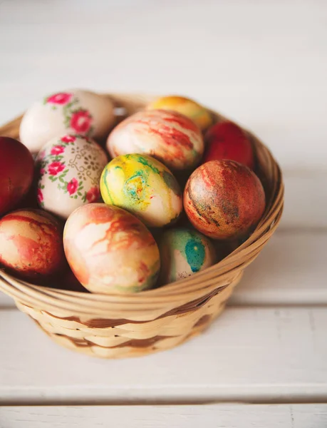 Huevos Pascua Decorados Mesa — Foto de Stock