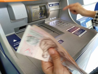 El Atm üzerinde toplu iğne sayı girme