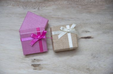 Yeni yıl hediye kutuları, degrade arka plan