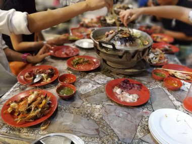 Sıcak domuz dükkanı Bangkok