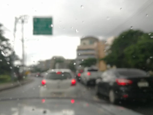 運転している間雨します。 — ストック写真