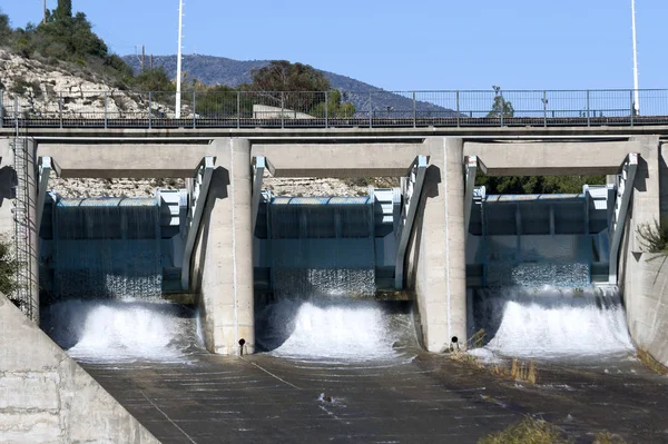 Germasogeia Dam Cyprus Overflowing Heavy Winter Rains — 스톡 사진