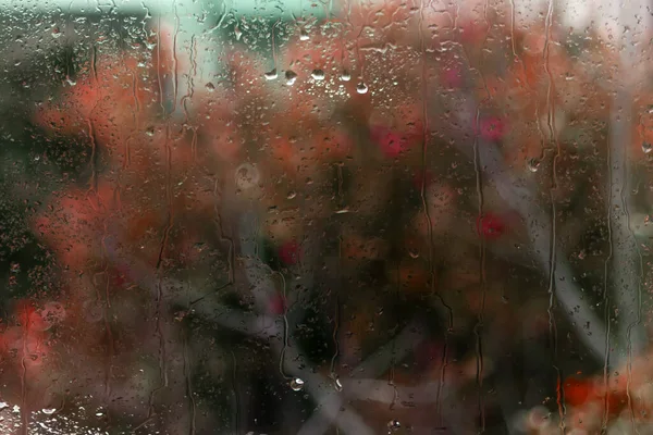 Vidrio Ventana Húmedo Con Gotas Lluvia Goteos Formas Abstractas Desenfoque — Foto de Stock