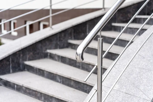 Round staircase at the exit of the building — Stock Photo, Image