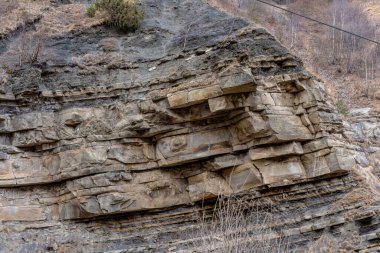 Çeşitli mineraller gibi dağ taşları