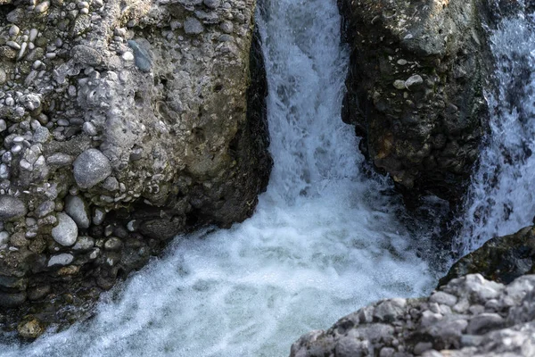 Pressão Água Rio Montanha — Fotografia de Stock
