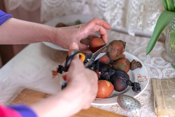 Cozinhar Ovos Páscoa Com Coloração Ornamento — Fotografia de Stock