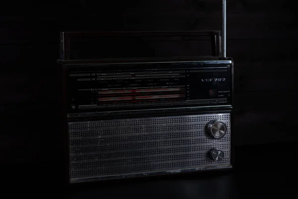 Radio Antigua Sobre Fondo Madera — Foto de Stock