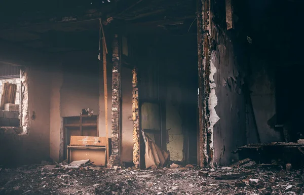 Ruined Old Residential Private House — Stock Photo, Image