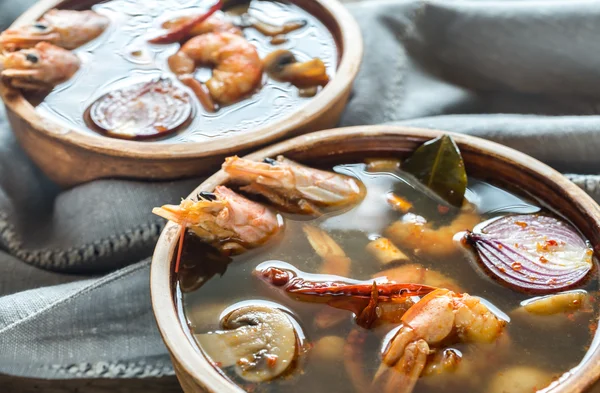 Two bowls of thai tom yum soup — Stock Photo, Image
