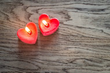 St. Valentine's day mumlar yanan