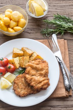 Garnitür ile schnitzel bölümünü