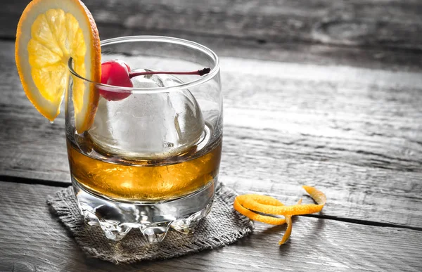 Old Fashioned Cocktail — Stock Photo, Image