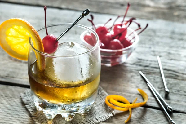 Altmodischer Cocktail — Stockfoto