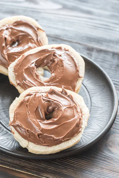 Bagels with chocolate cream — Stock Photo, Image