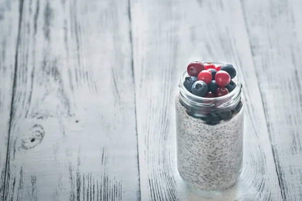 Chia seed pudding with fresh berries — Stock Photo, Image