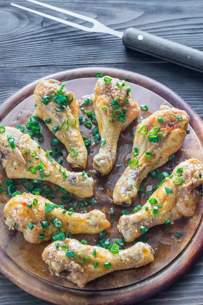 Fırında tavuk budu.