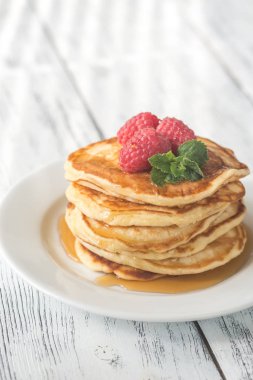 taze çilek ile Pancakes