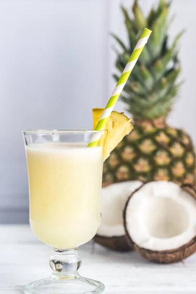 Verre de pina colada — Photo