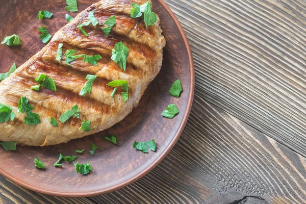 Grilled turkey breast with parsley — Stock Photo, Image