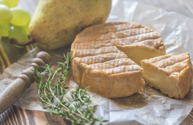 Roucoulons peynir armut ve üzüm ile