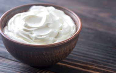 Schale mit griechischen Joghurt
