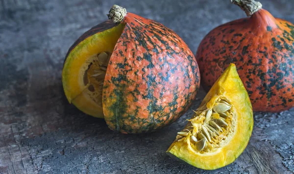 İki hokkaido kabaklar