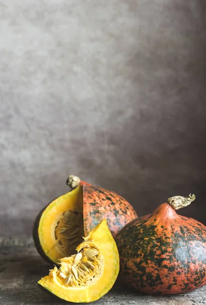 İki hokkaido kabaklar