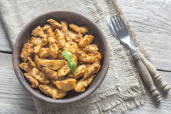 Tereyağı tavuk bölümünü