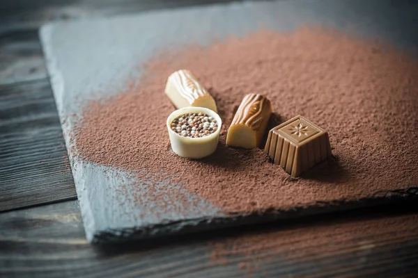 Bonbons au chocolat au cacao — Photo