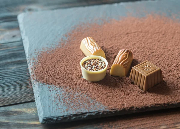 Dulces de chocolate con cacao — Foto de Stock