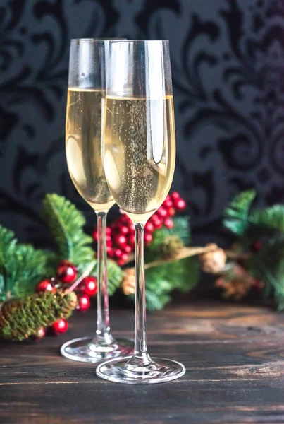 Gasses of champagne with Christmas tree — Stock Photo, Image