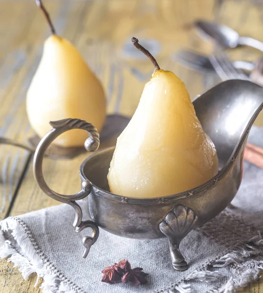 Poached pears in the gravy boat — Stock Photo, Image