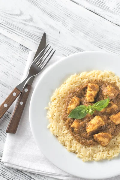 Nudeln mit Korma-Sauce — Stockfoto