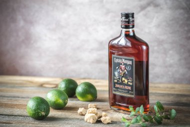 Yüzbaşı Morgan rom şişe