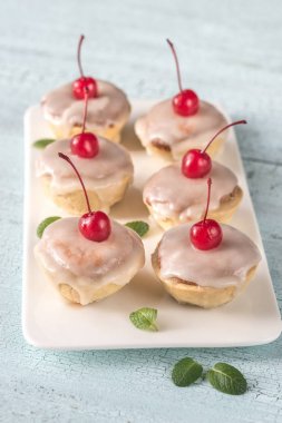 Bakewell tart kiraz ile