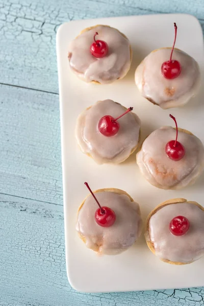 Tartas de Bakewell con cereza —  Fotos de Stock