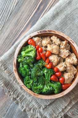 Kase brokoli ve tavuk kizartma