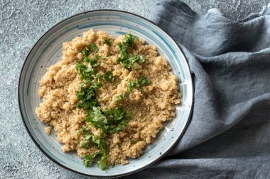Pişmiş quinoa bölümünü