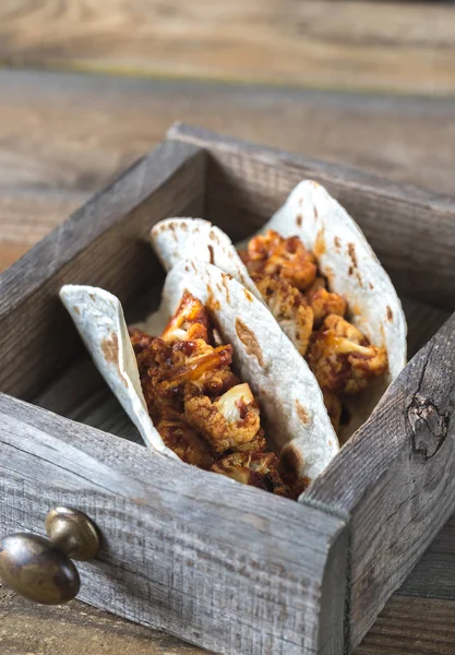 Tacos ile baharatlı karnabahar — Stok fotoğraf