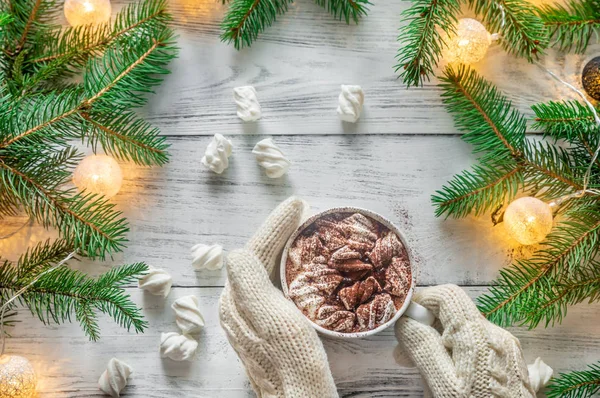 Kopp varm choklad med marshmallows — Stockfoto