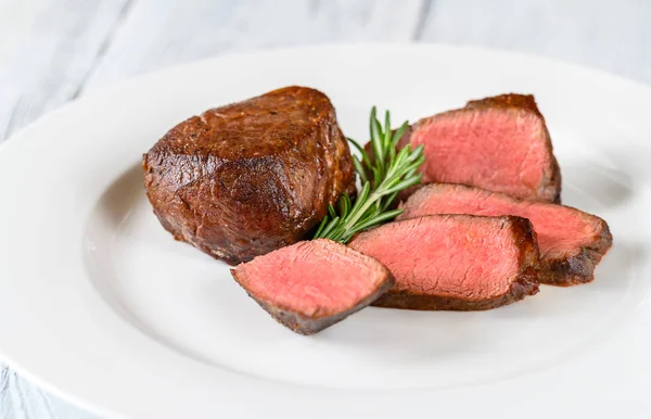 Filet mignon på plattan — Stockfoto