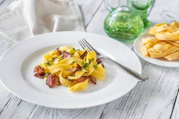 Pappardelle Tészta Pancettával Carbonara Tészta Variációja — Stock Fotó