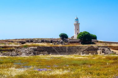 Kıbrıs Rum Kesimi 'nin Paphos kentindeki Arkeoloji Parkı' ndaki Deniz Feneri